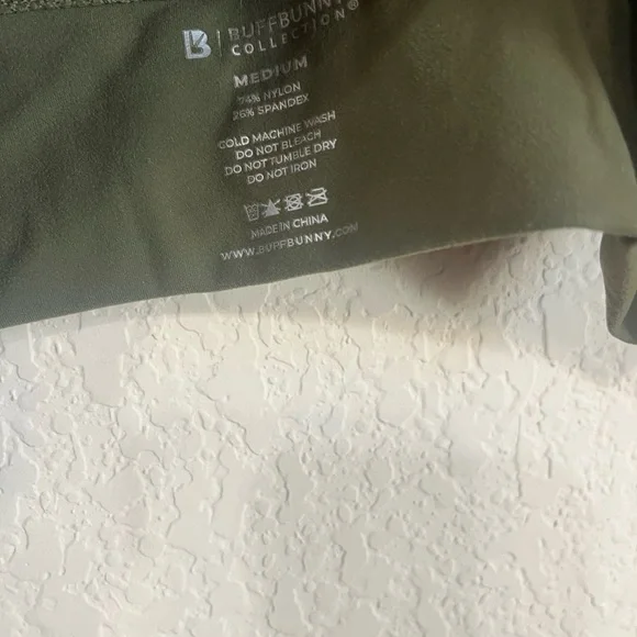 EUC Bloom Sports Bra Buffbunny Grounded Down Olive Color Ruched Front - Picture 3 of 5